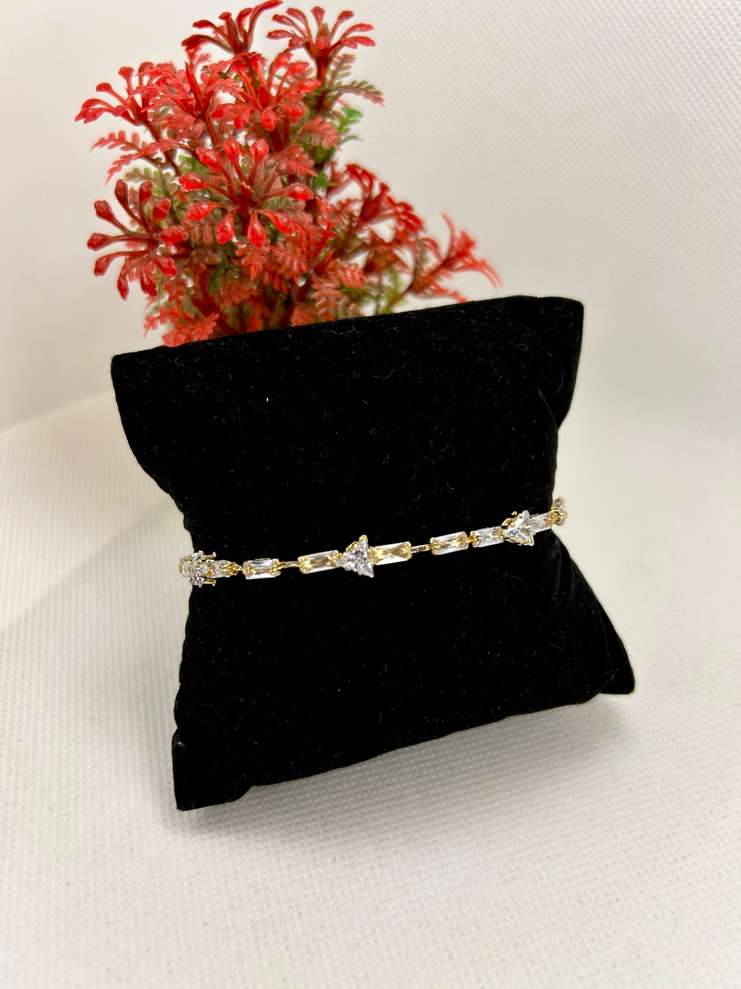 Shimmering Zircon Stones Bracelet