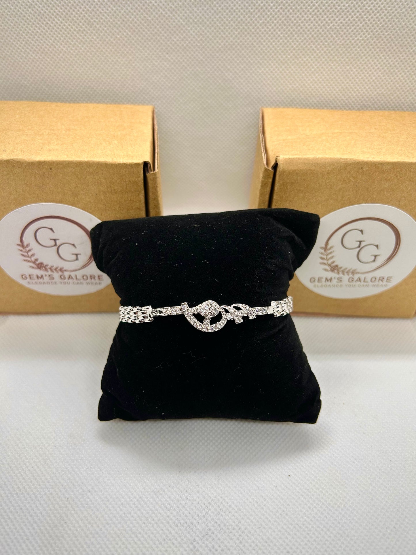 Silver Crystal Stones Bracelet 09
