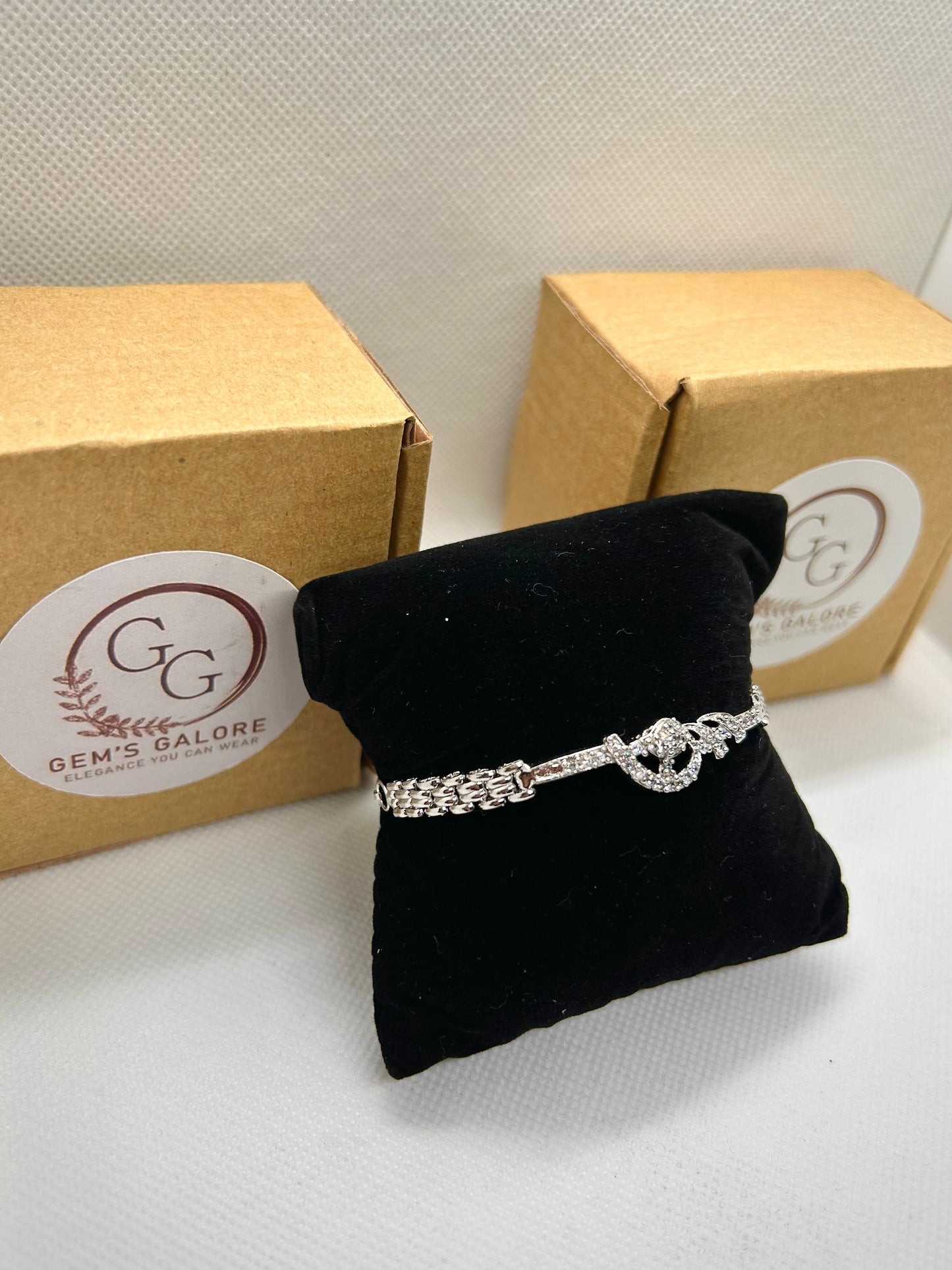 Silver Crystal Stones Bracelet 09