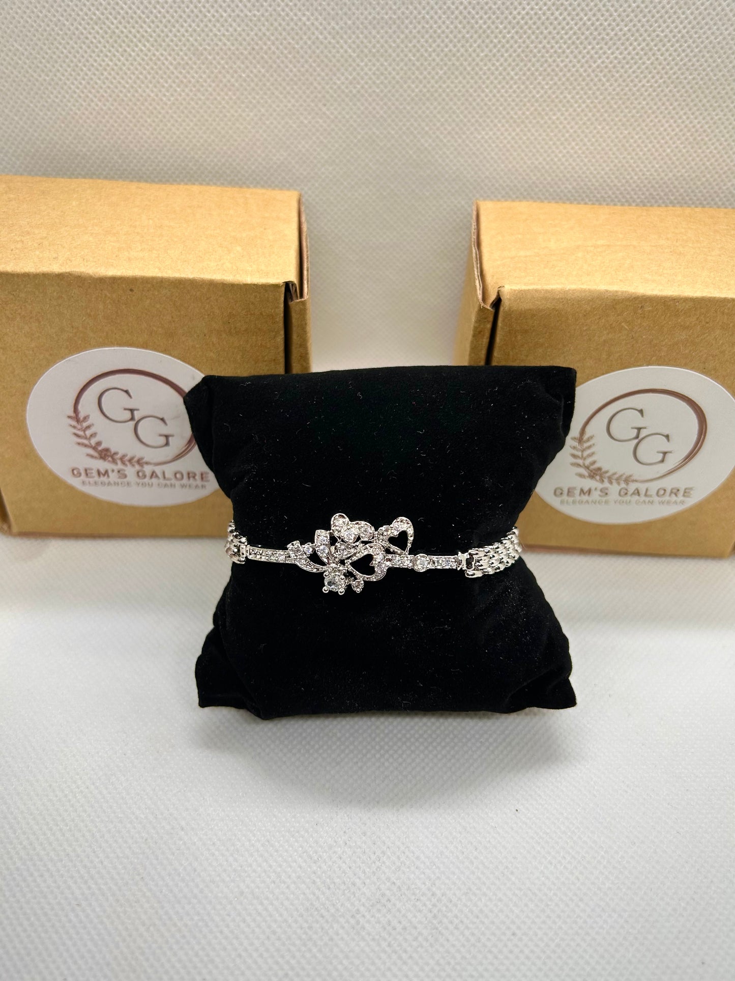 Silver Crystal Stones Bracelet 06