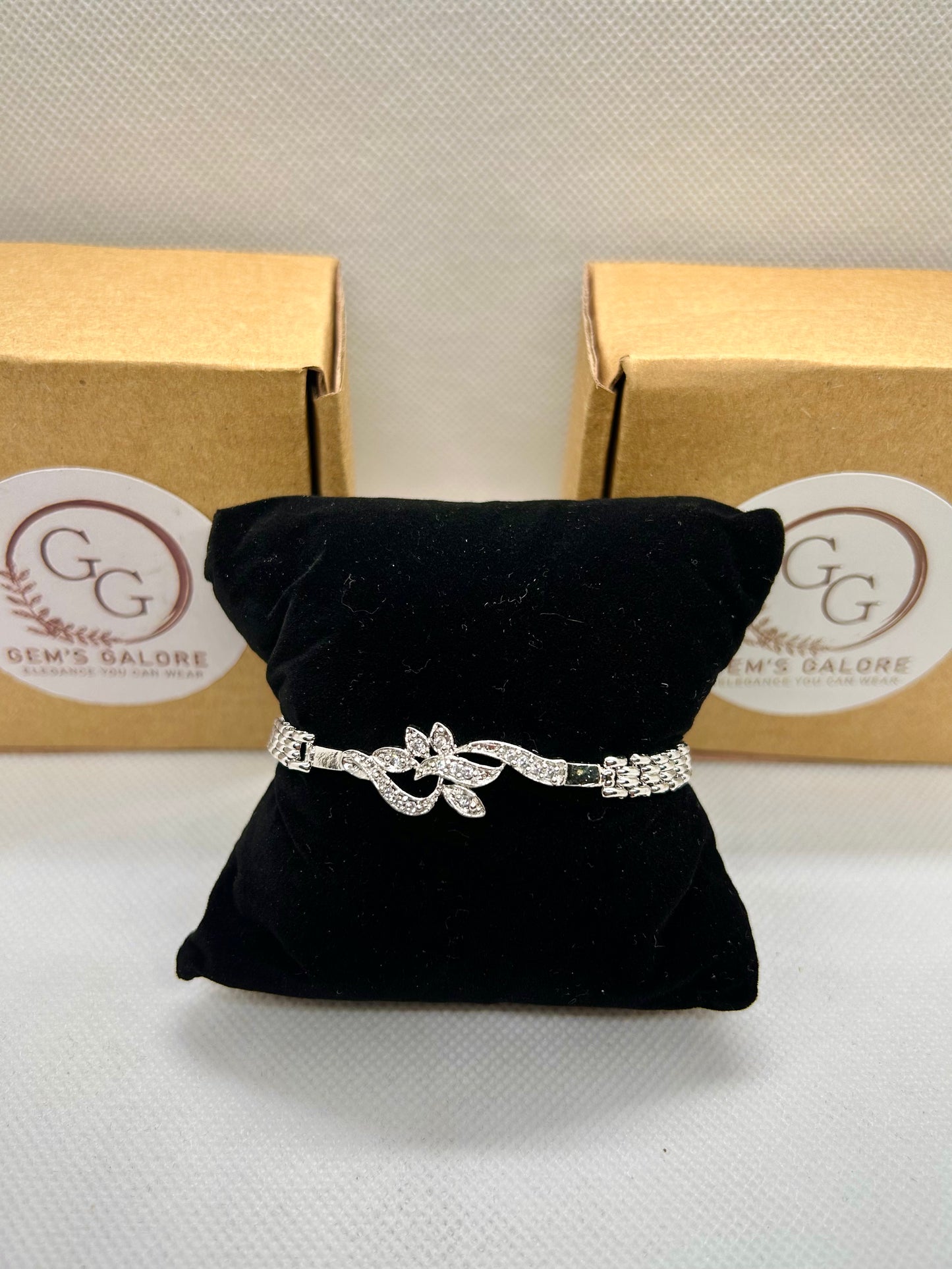 Silver Crystal Stones Bracelet 05