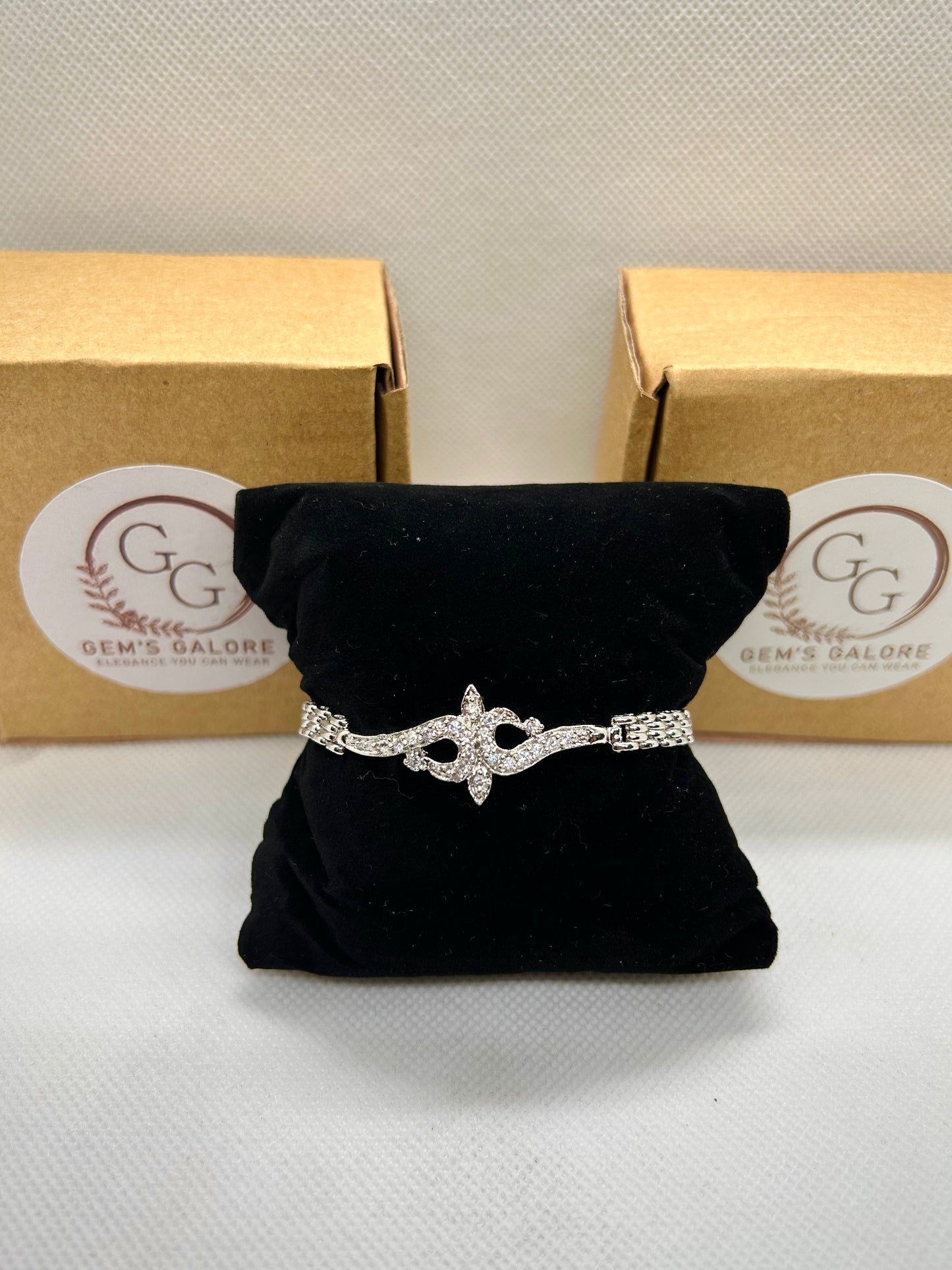 Silver Crystal Stones Bracelet 04