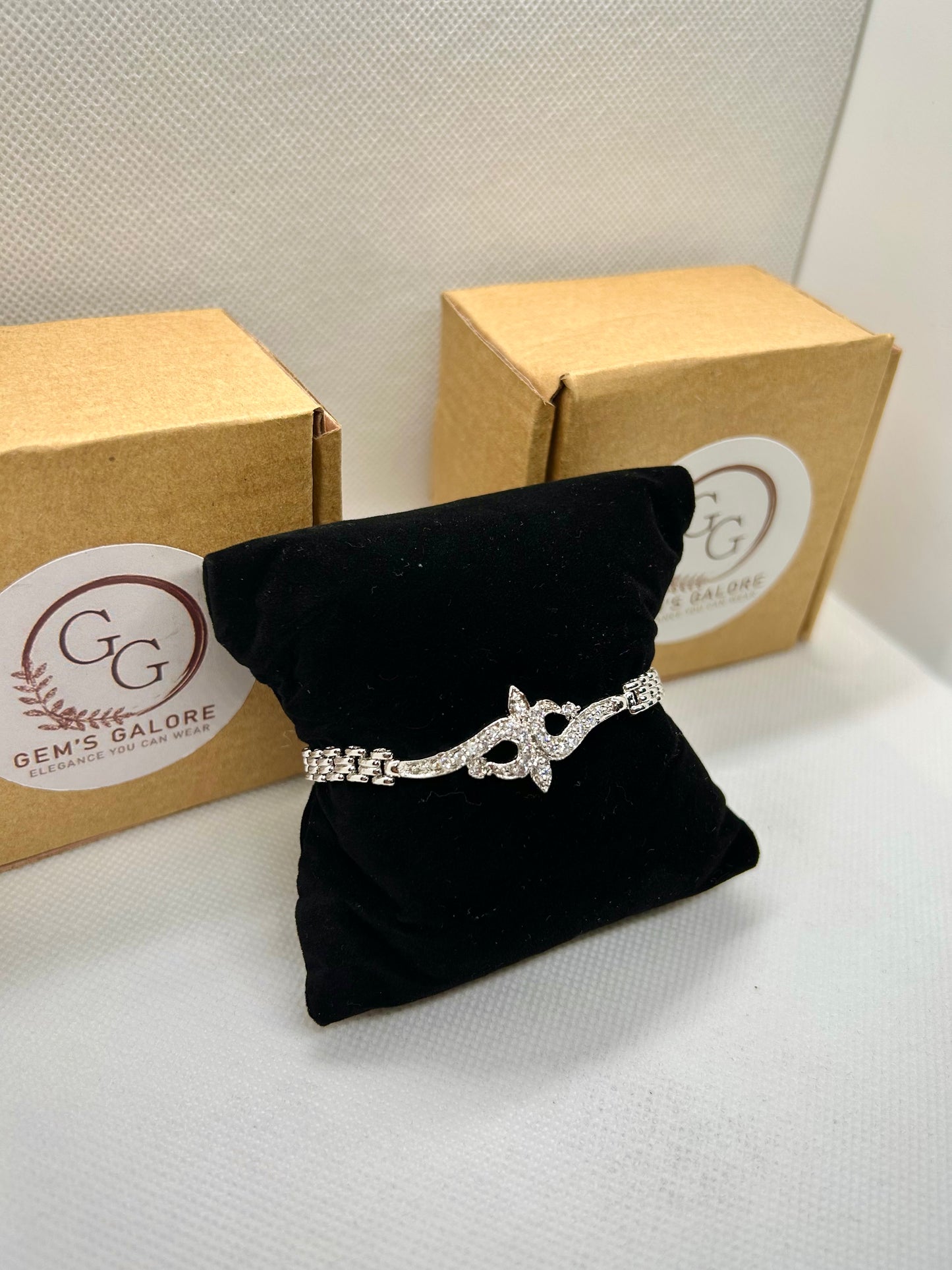 Silver Crystal Stones Bracelet 04