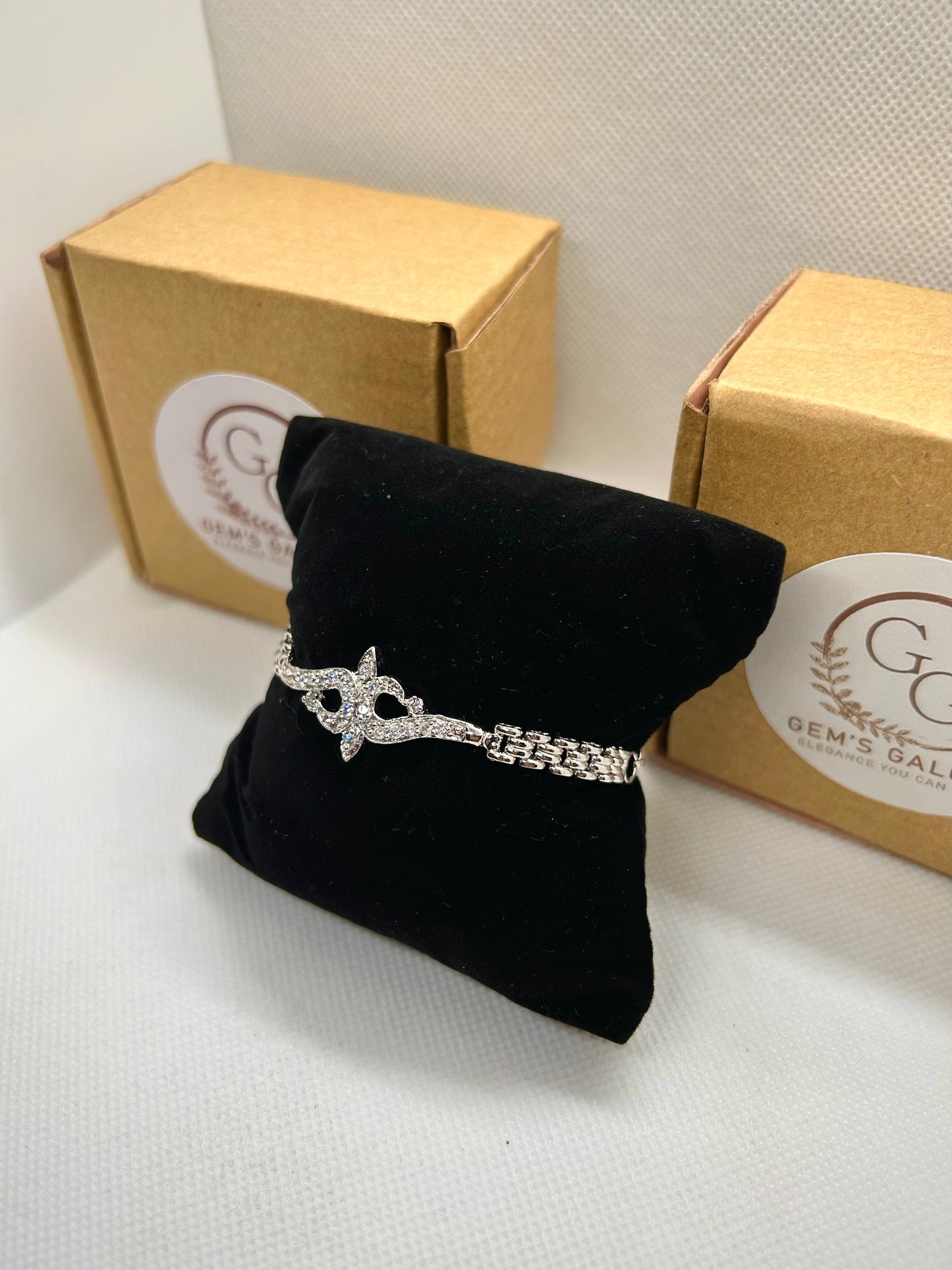 Silver Crystal Stones Bracelet 04