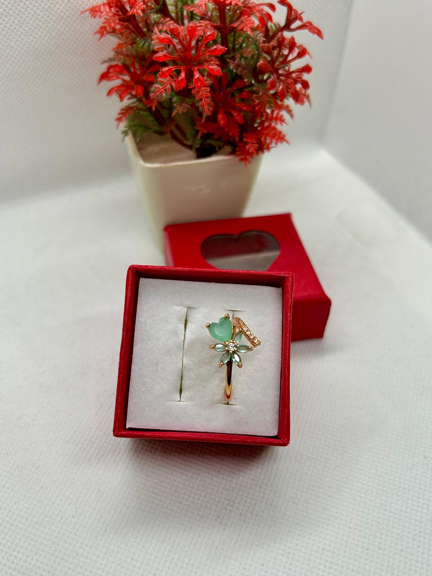 Flower Heart Zircon Rings