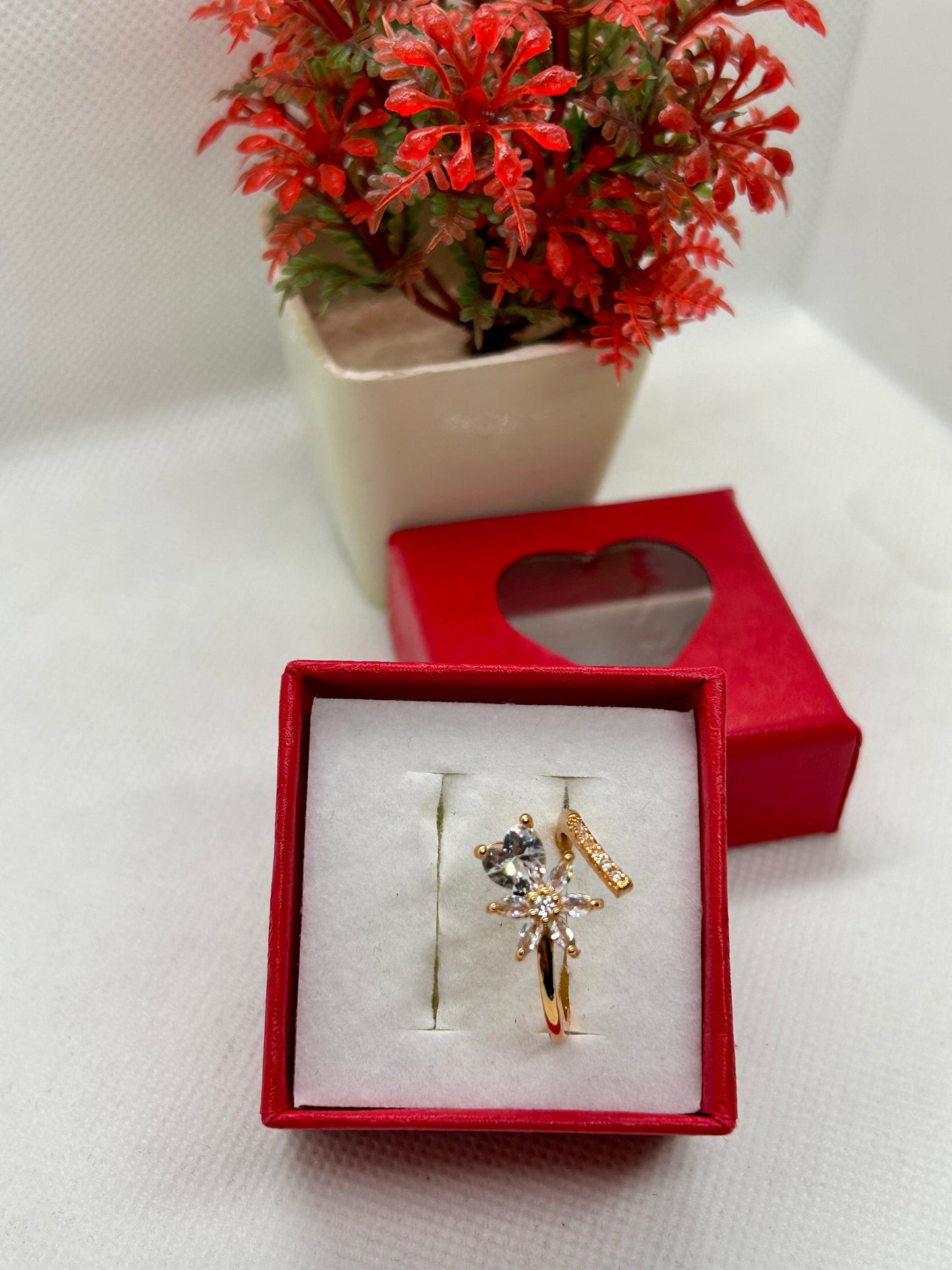Flower Heart Zircon Rings