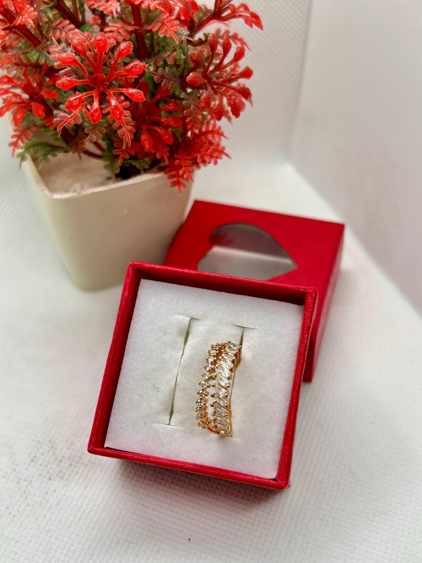 Luminous Gem Crystals Ring