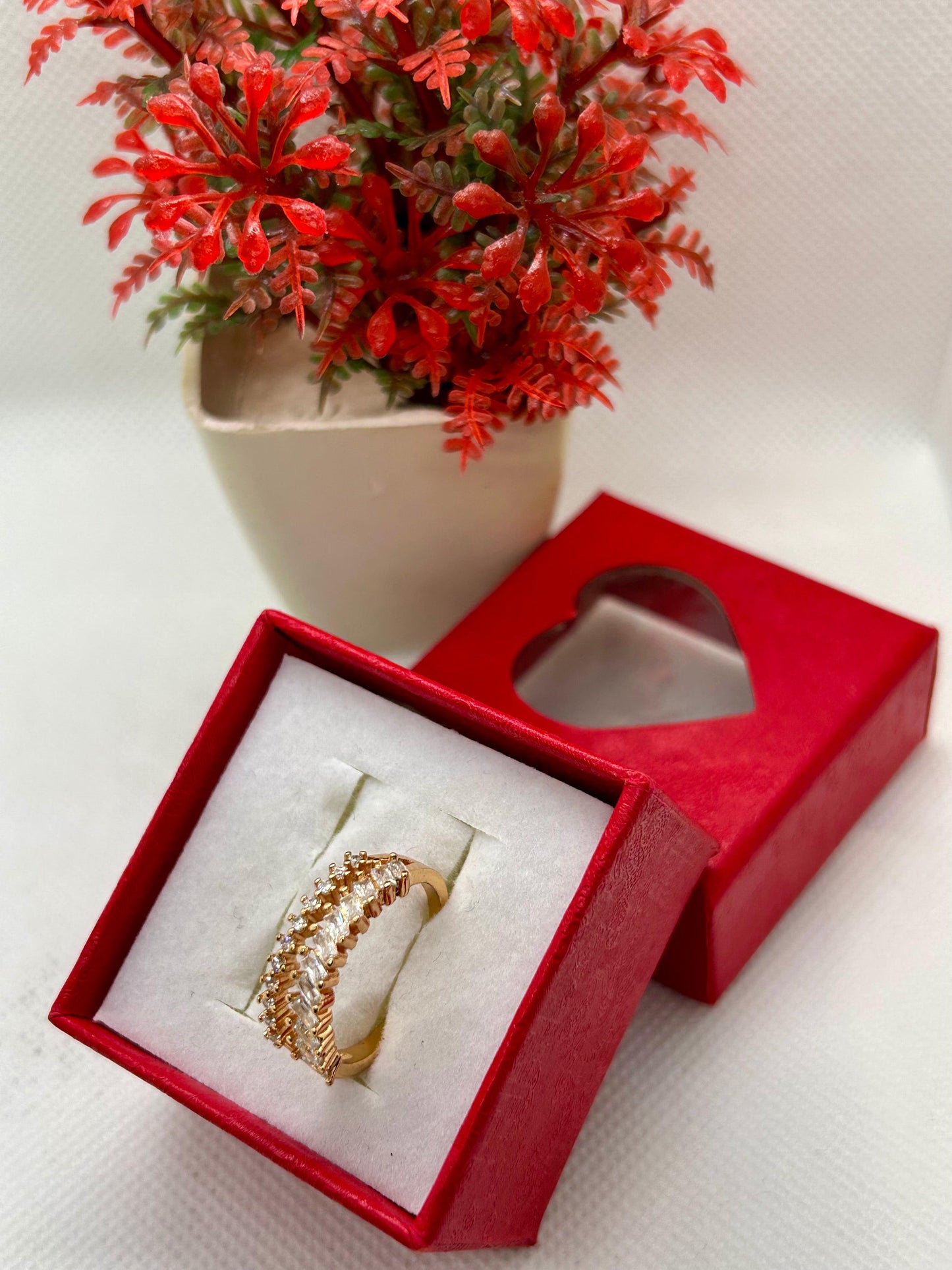 Luminous Gem Crystals Ring