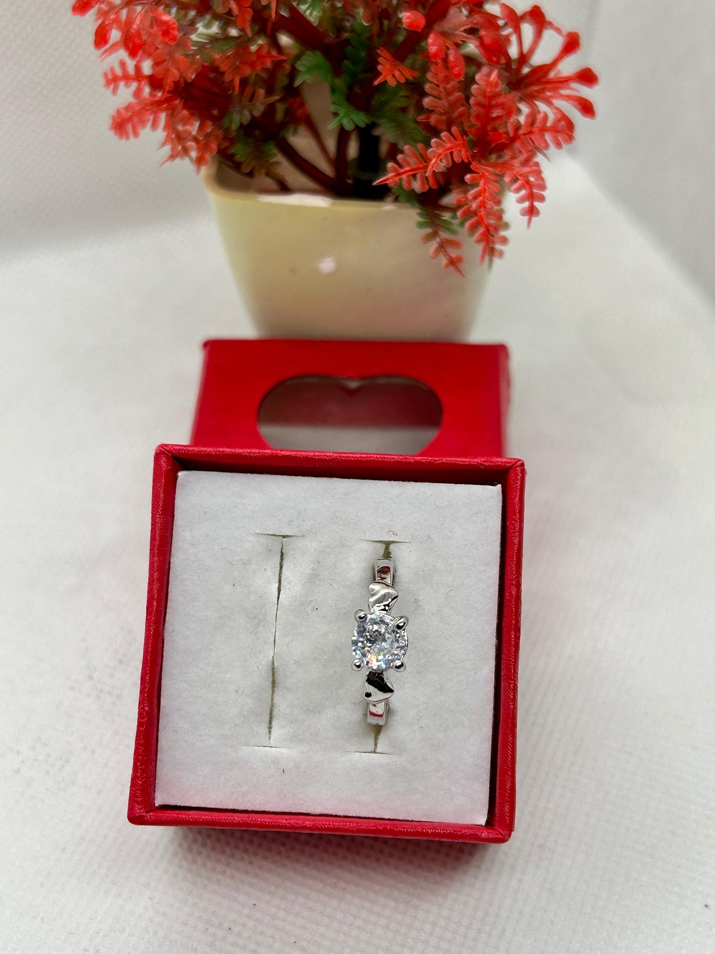 White Zircon Stone Silver Ring 03