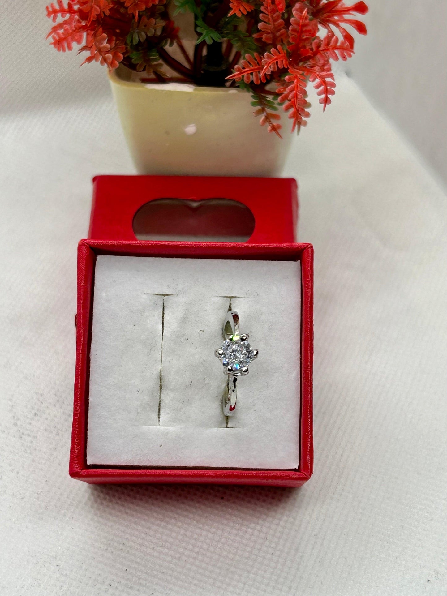 White Zircon Stone Silver Ring 09