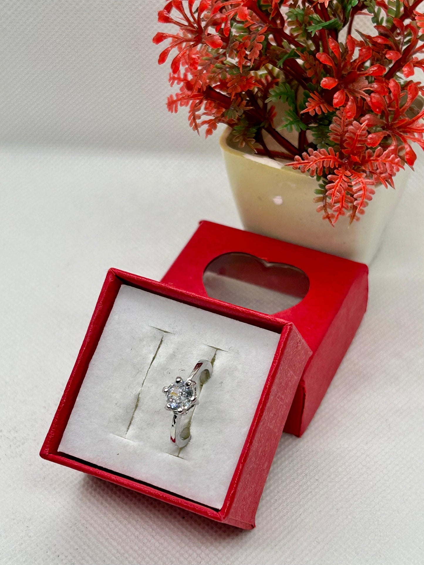 White Zircon Stone Silver Ring 09
