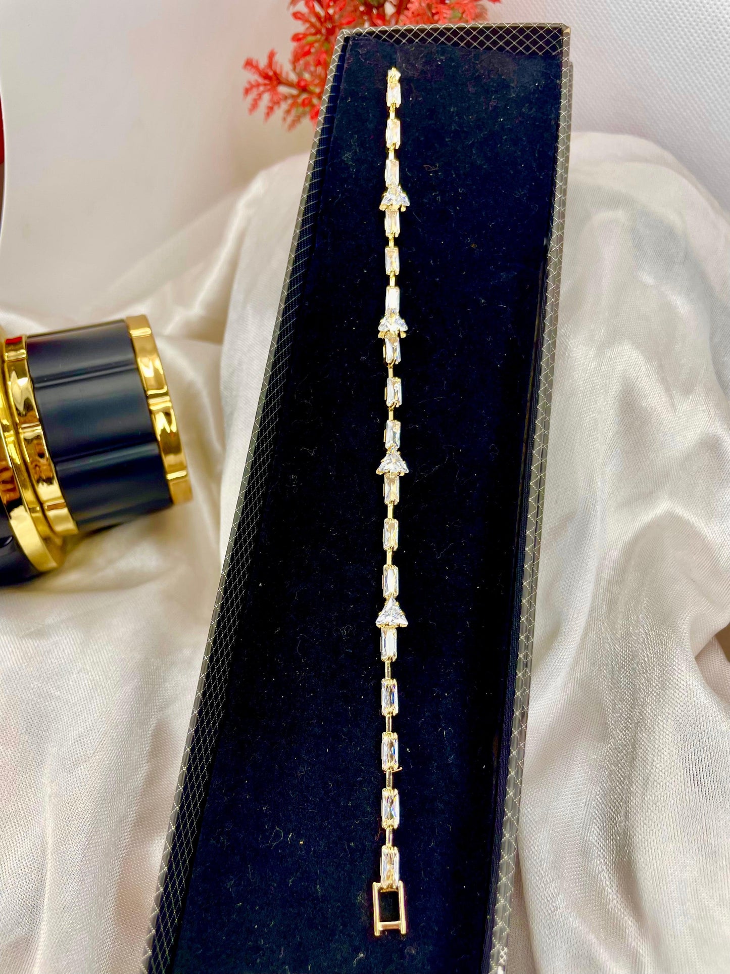Shimmering Zircon Stones Bracelet