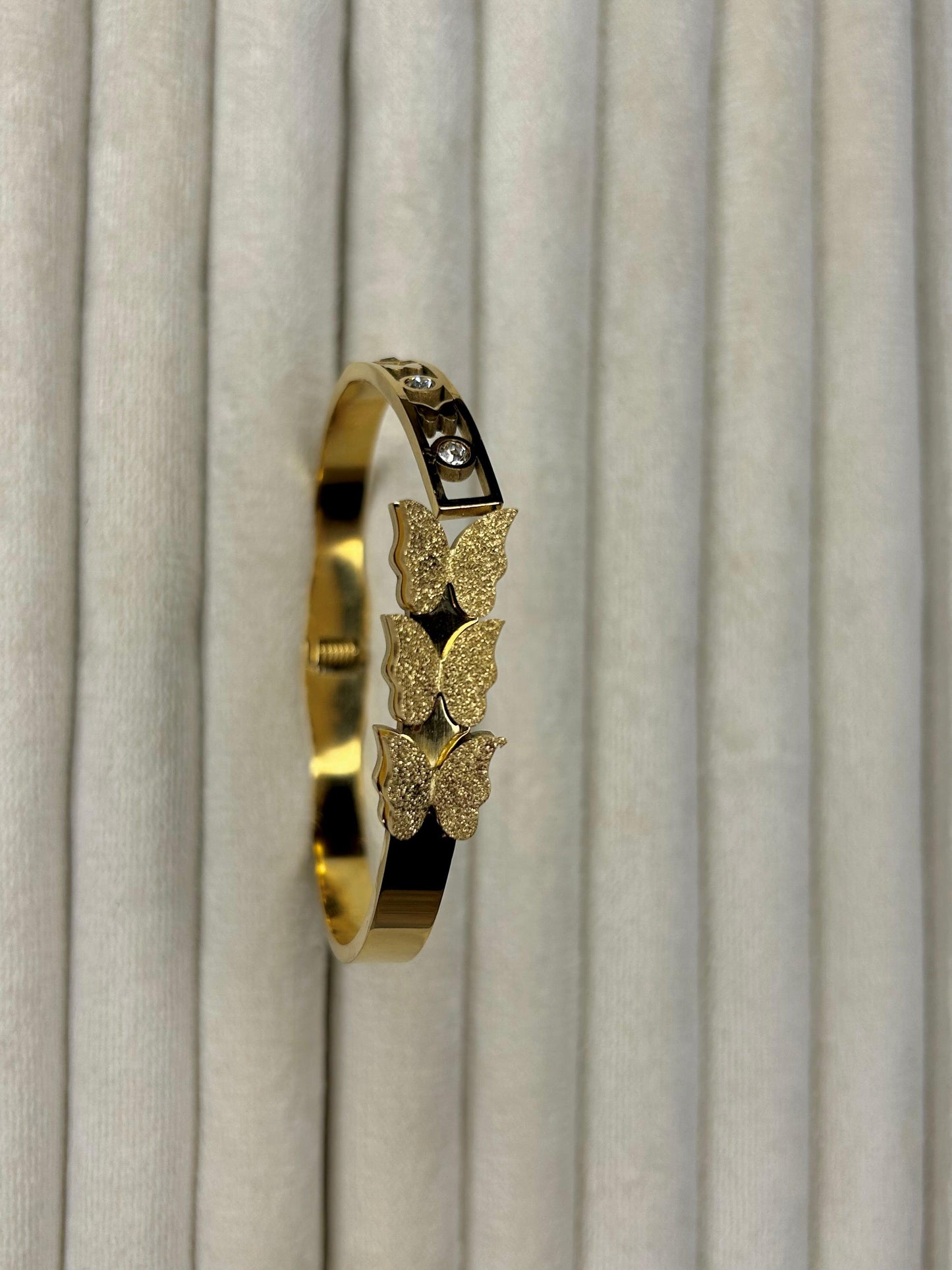 1Pc Stainless Steel Butterfly Handcuff
