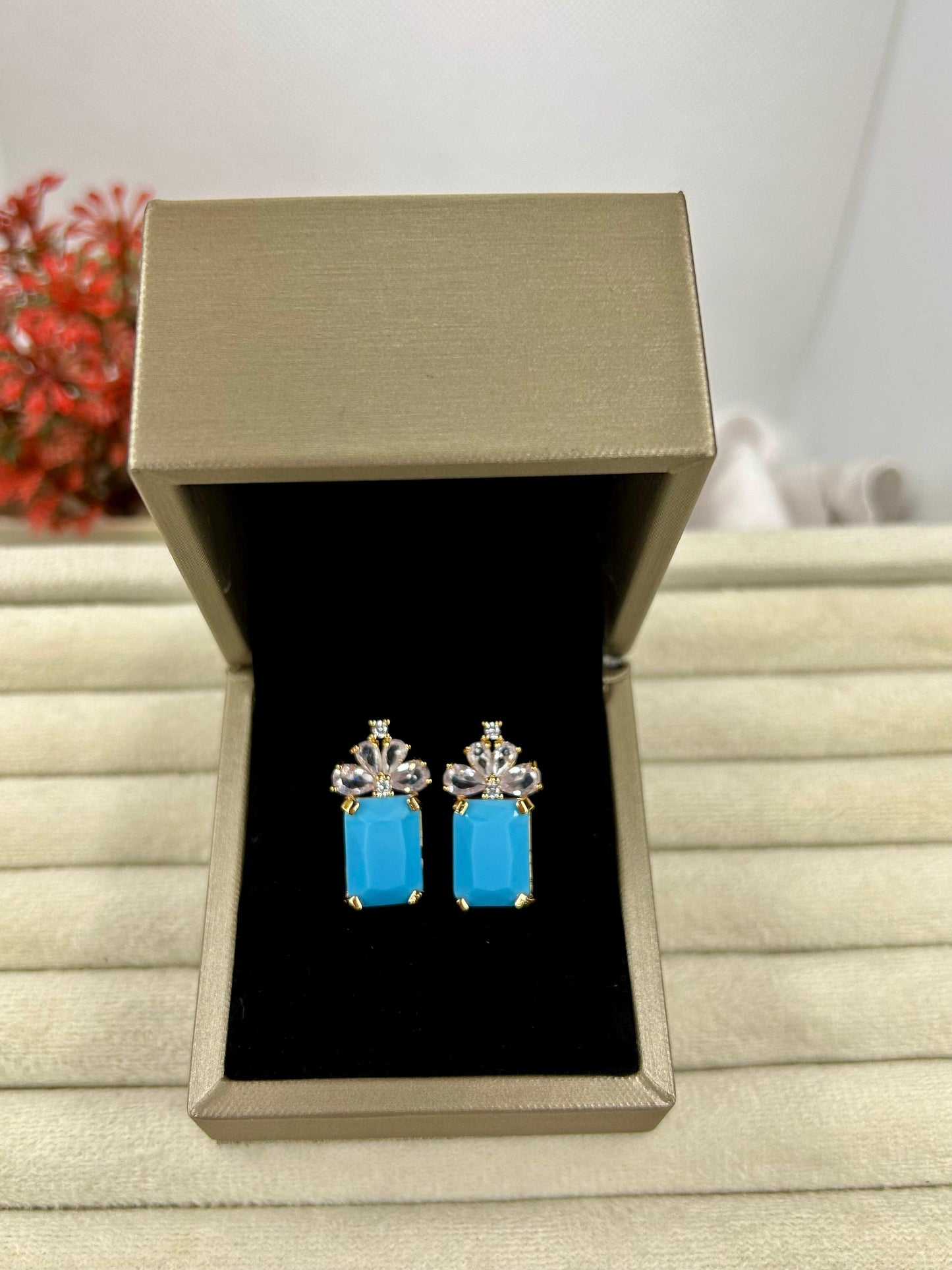 Leafy Zircon Stones Earrings