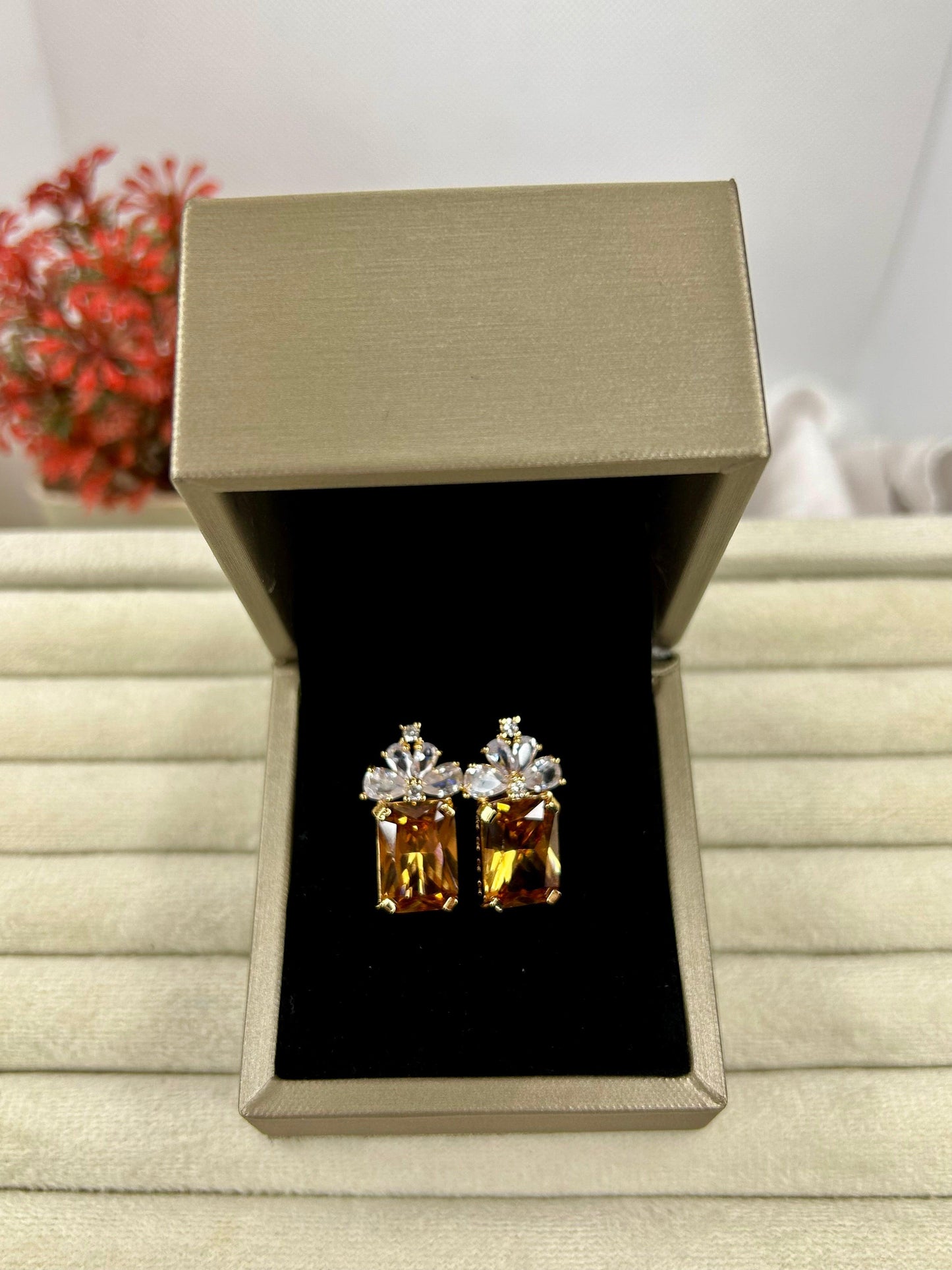 Leafy Zircon Stones Earrings