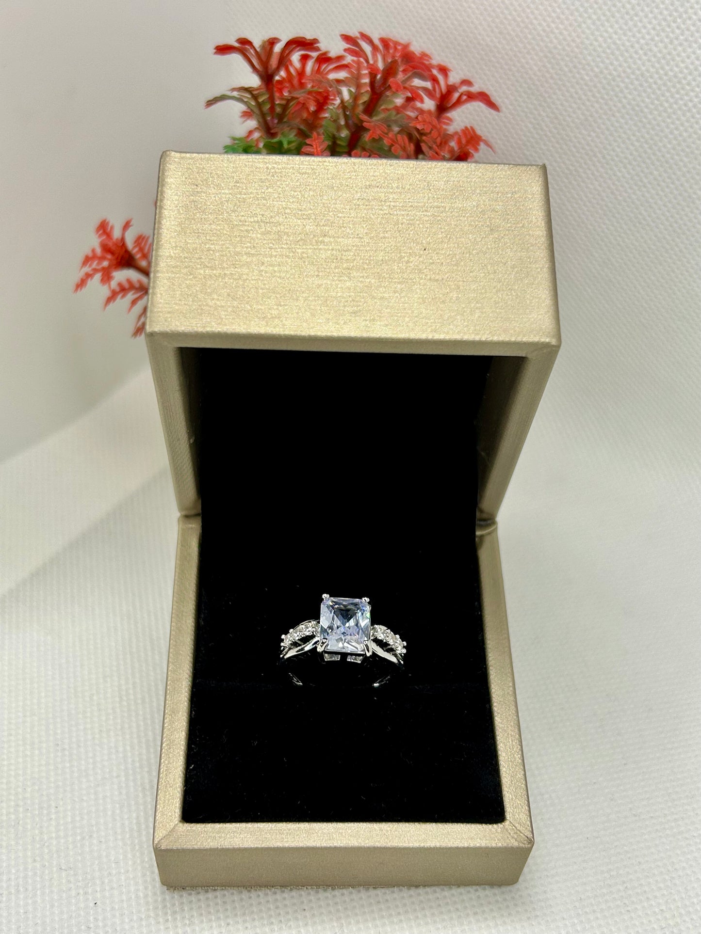 Diamond Look Silver Ring 22