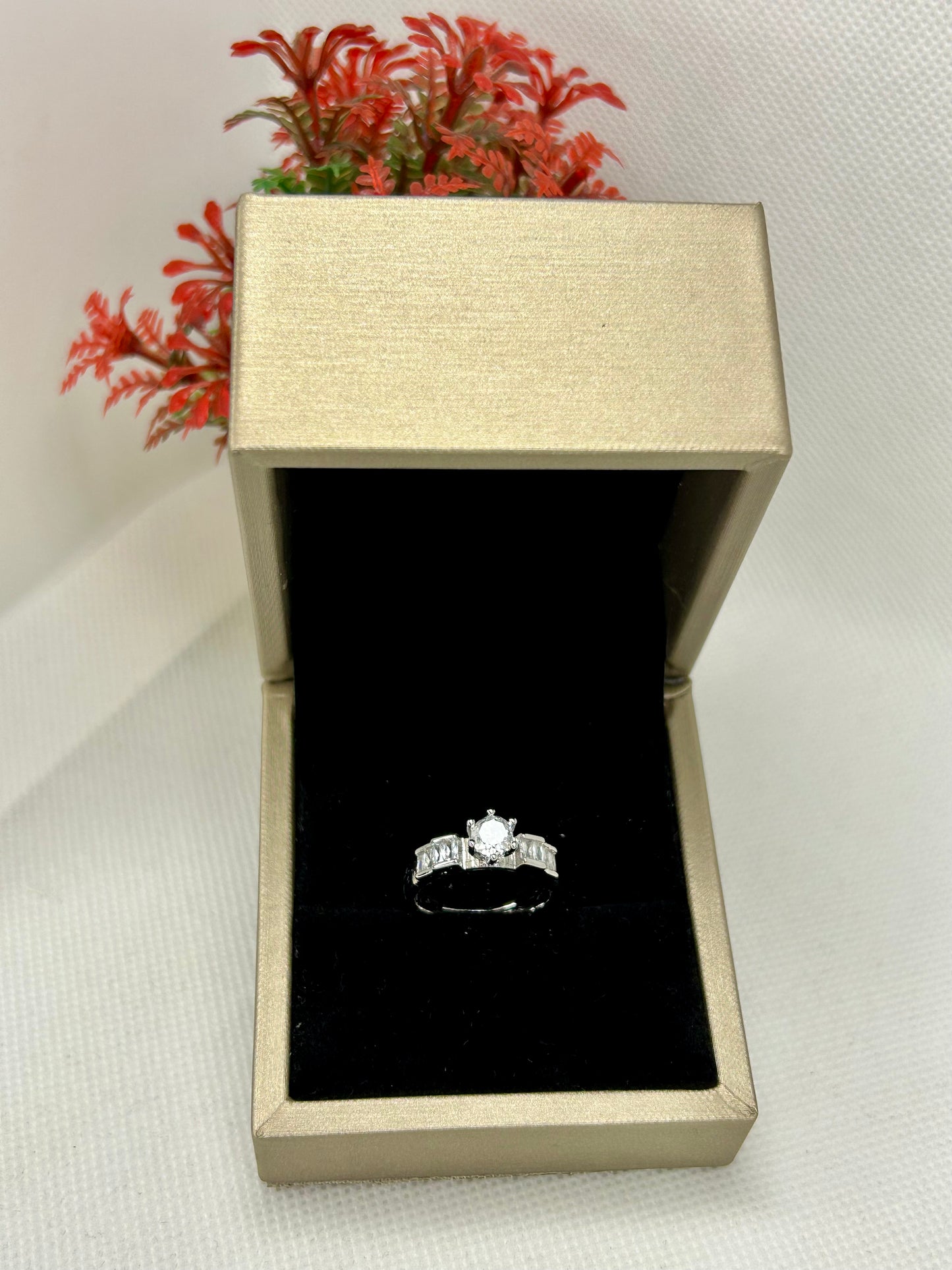 Diamond Look Silver Ring 04