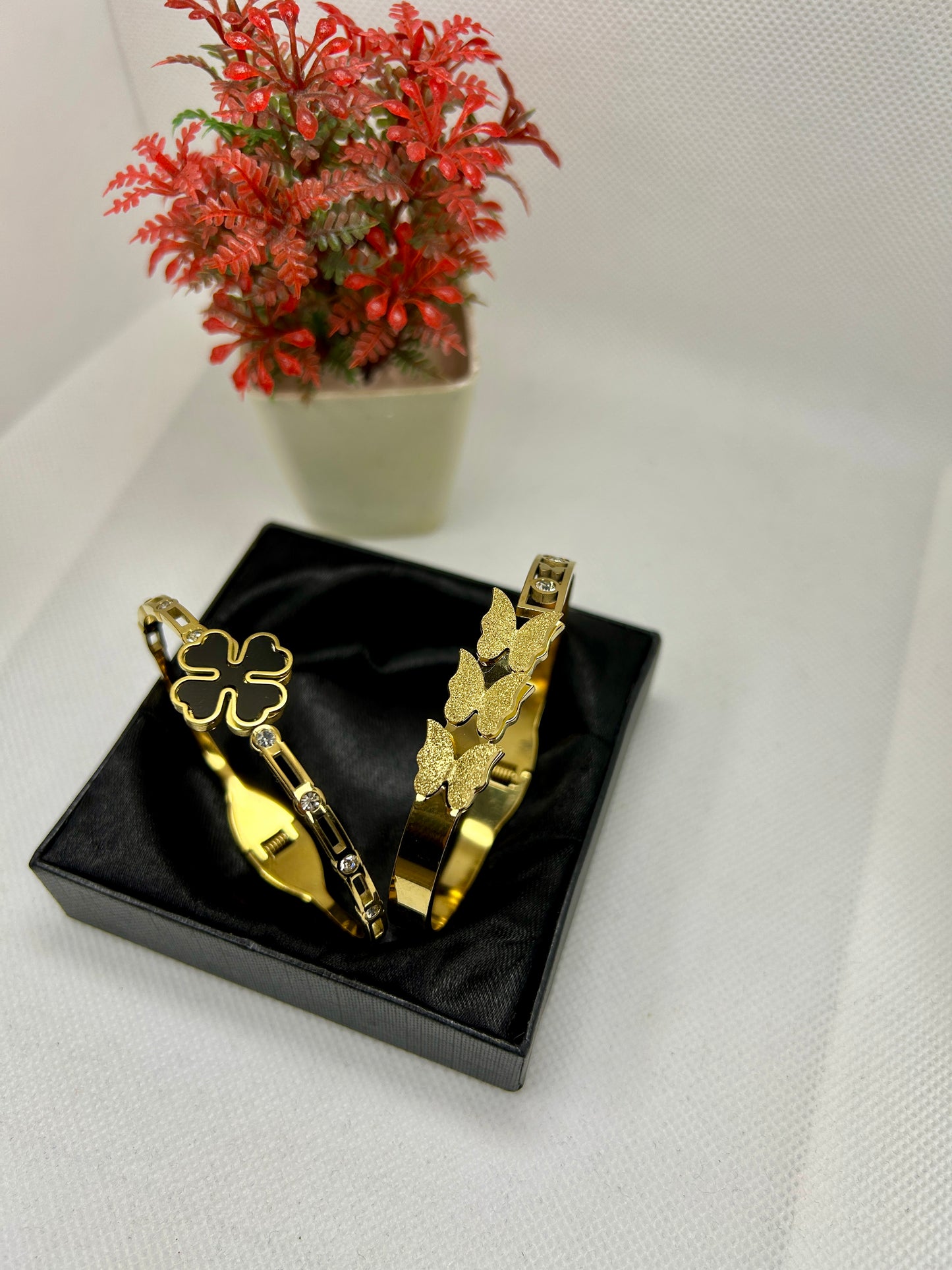 Pair of 18k Gold Plated Stainless Steel Tarnish Free Handcuffs