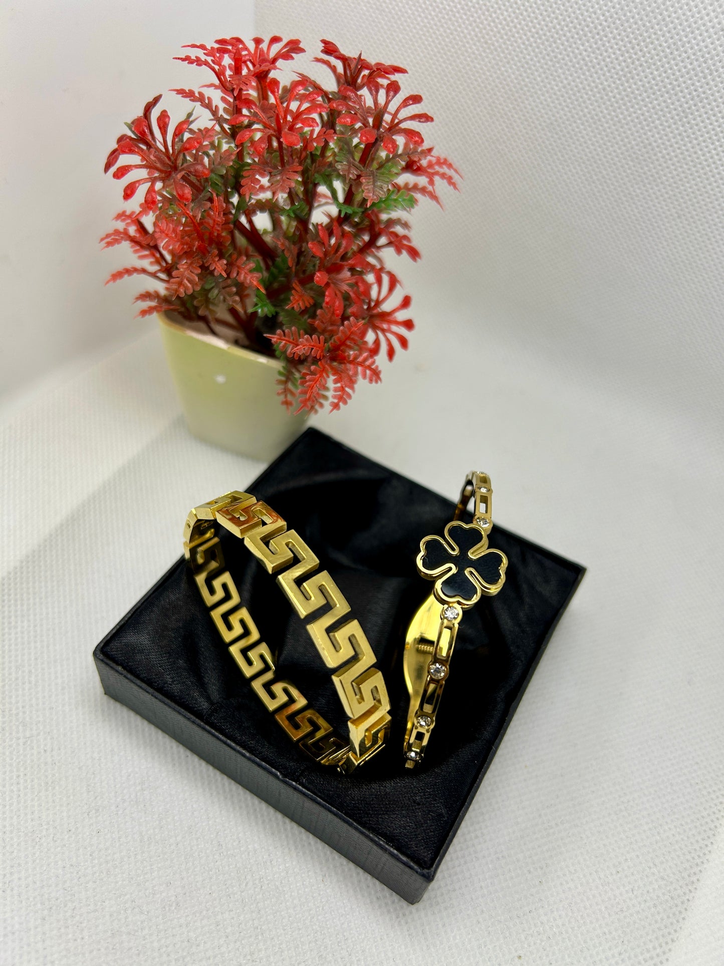 Pair of Stainless Steel 18k gold plated Handcuff