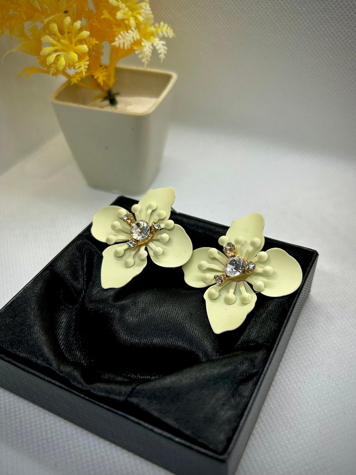 Flower Stone Earrings 2