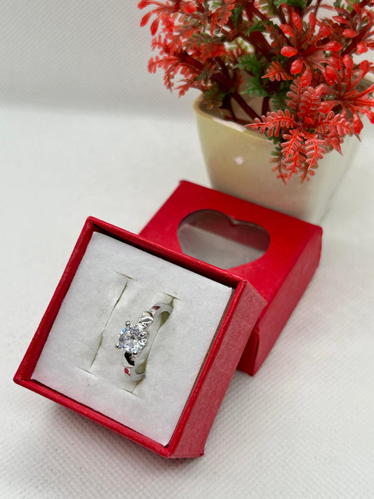 White Zircon Stone Silver Ring 03