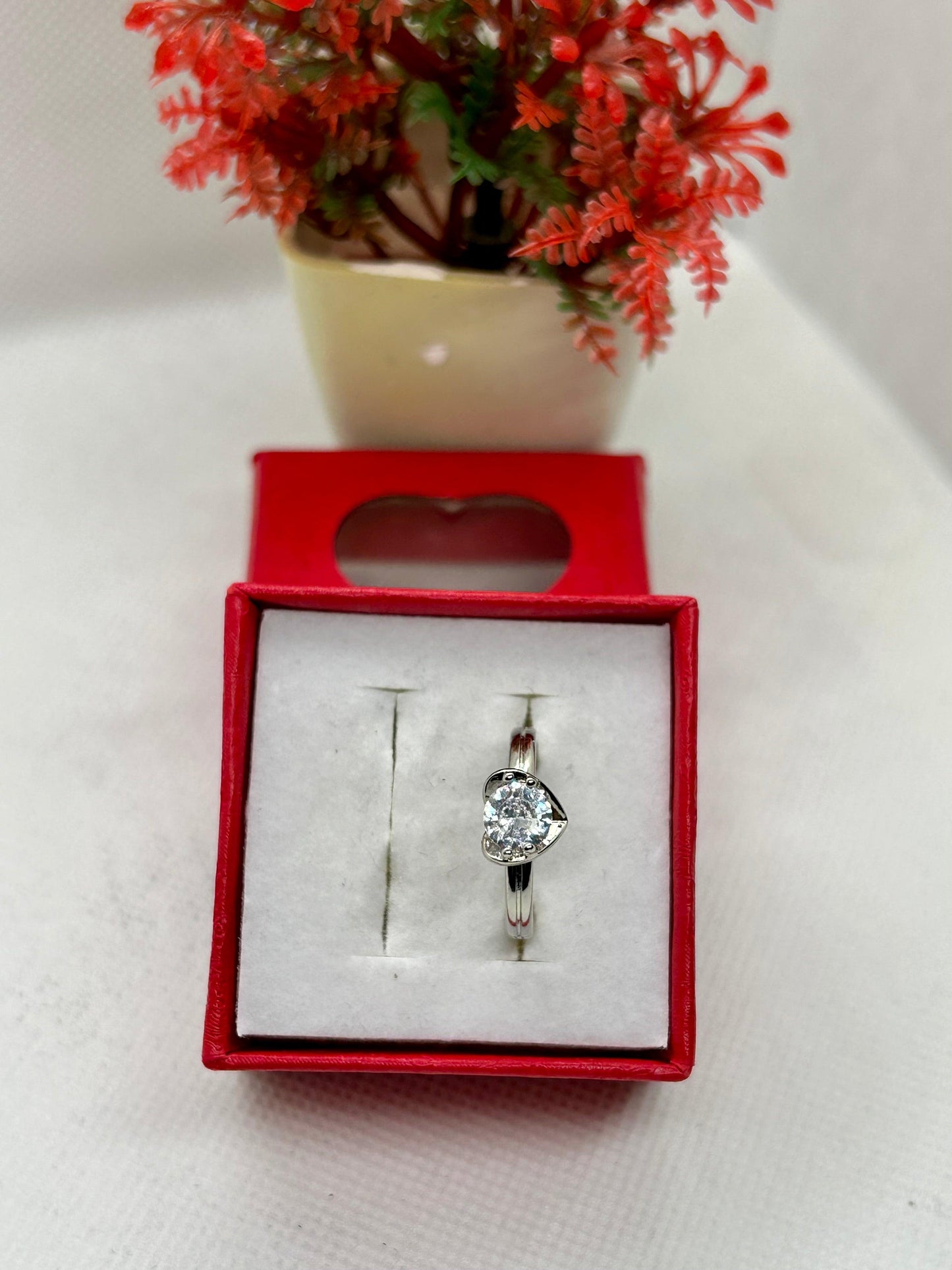 White Zircon Stone Silver Ring 04