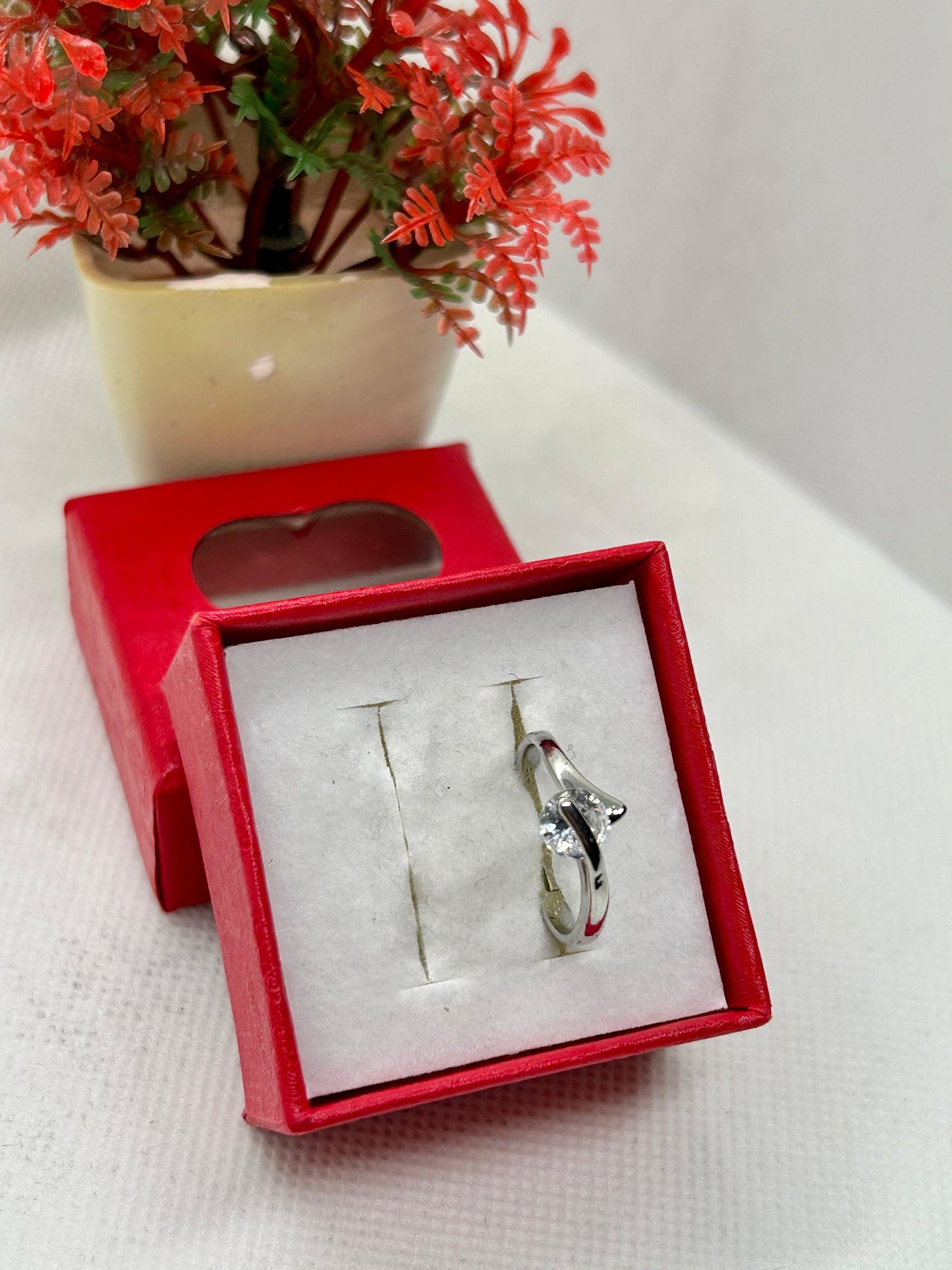 White Zircon Stone Silver Ring 05