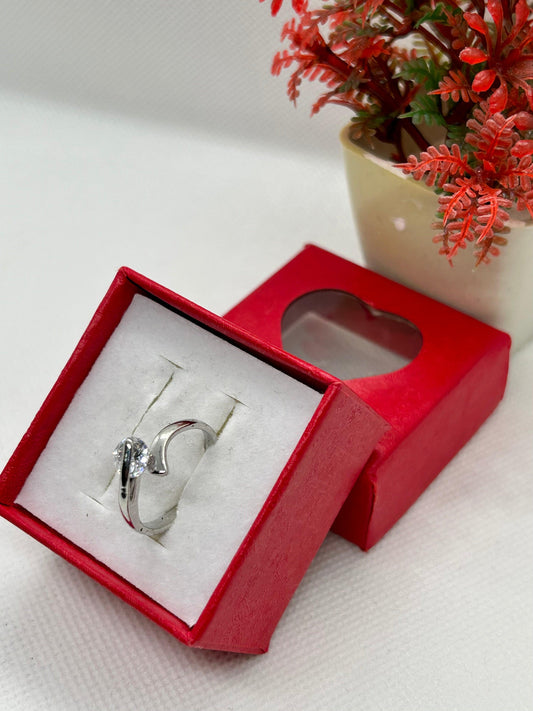 White Zircon Stone Silver Ring 05