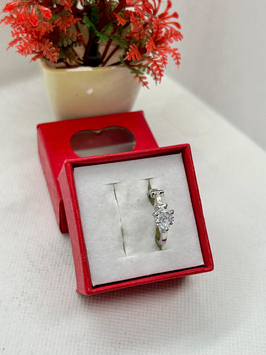 White Zircon Stone Silver Ring 07