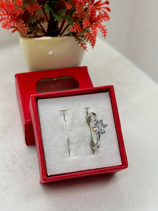 White Zircon Stone Silver Ring 09
