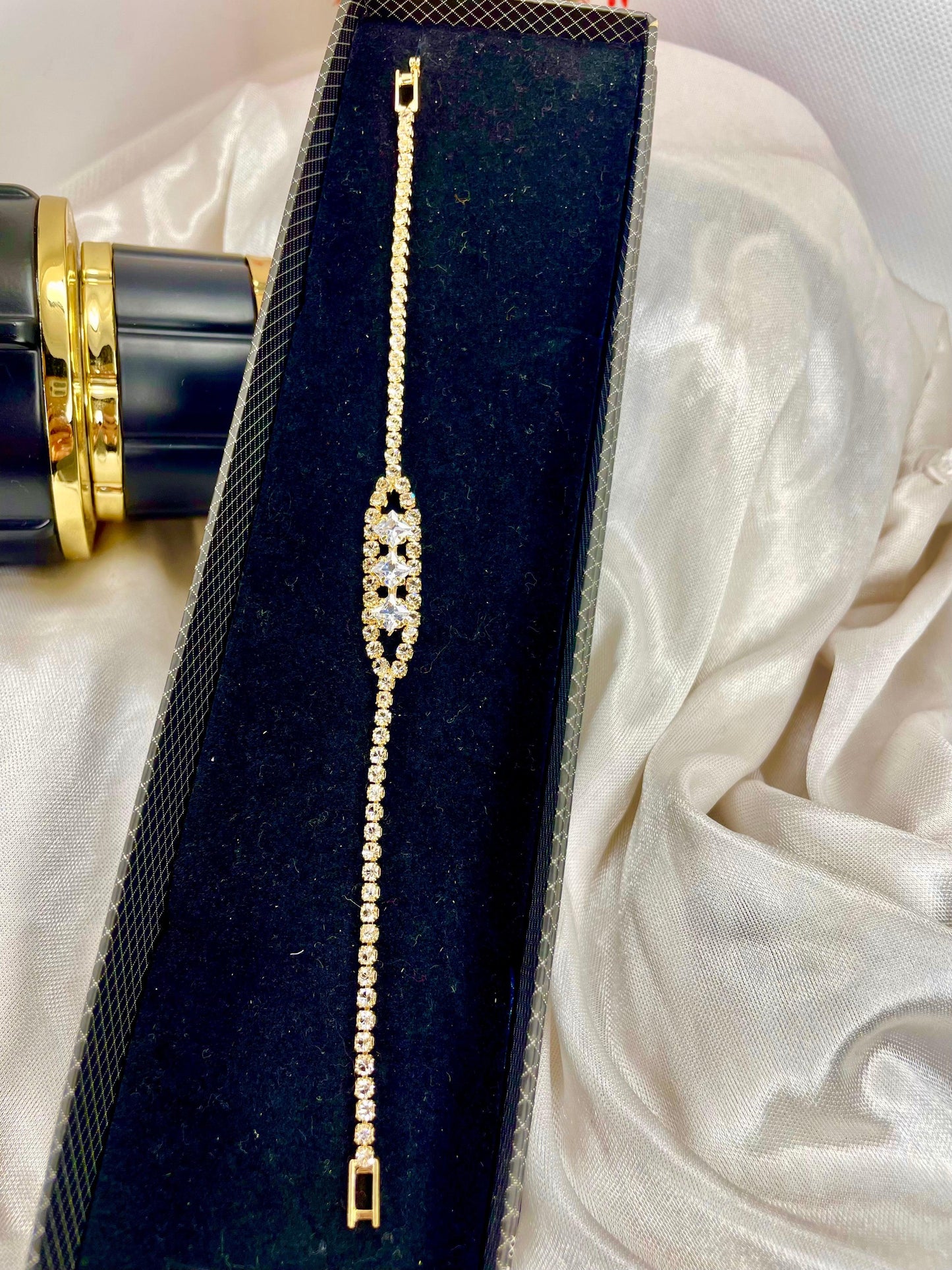 Crystal Loop Zircon Stone Bracelet