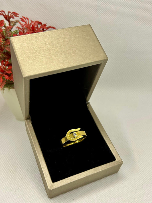 Diamond Crest Ring