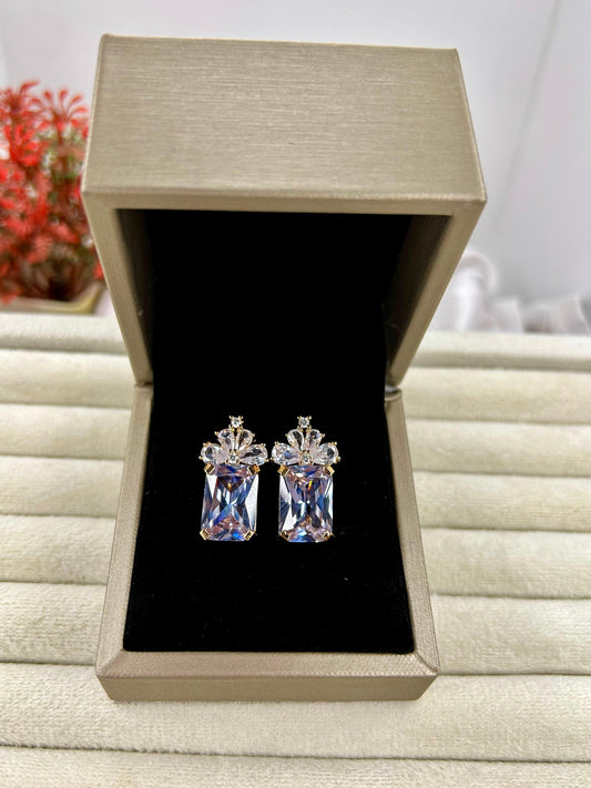 Leafy Zircon Stones Earrings