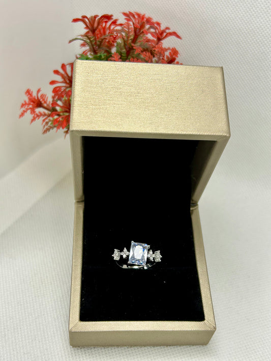 Diamond Look Silver Ring 07