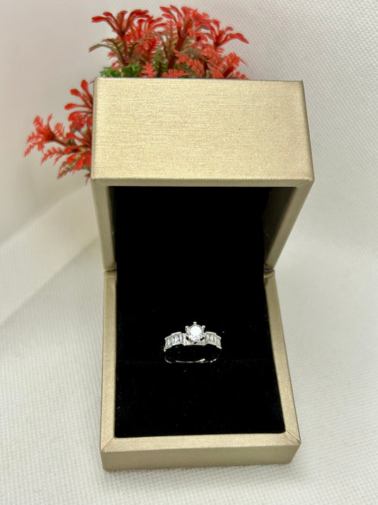 Diamond Look Silver Ring 04